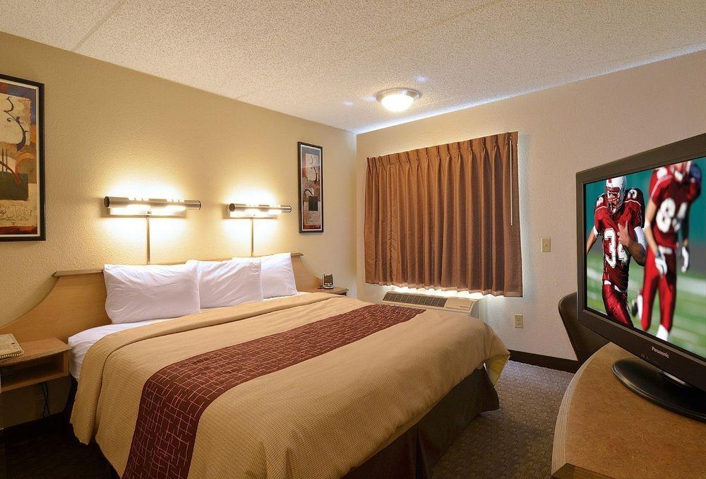 Red Roof Inn Detroit - Roseville St Clair Shores Exterior foto